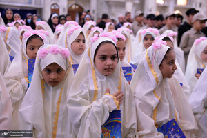 مراسم جشن تکلیف فرزندان کارکنان معاونت آماد و پشتیبانی سپاه در حرم مطهر امام خمینی(س)
