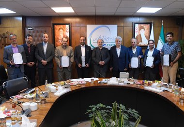 انعقاد ۲ قرارداد با دانشگاه‌های تهران و صنعتی شریف/ رونمایی از ۷ پروژه فناورانه‌ای که از سوی صندوق سرمایه‌گذاری خطرپذیر خلیج‌فارس تأمین مالی می‌شوند/ سرمایه‌گذاری هلدینگ خلیج‌فارس در آزمایشگاه هوش مصنوعی صنعت نفت، گاز و پتروشیمی