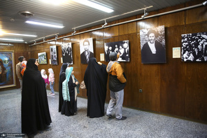 بازدید کردشگران نوروزی از بیت امام خمینی (س) در جماران