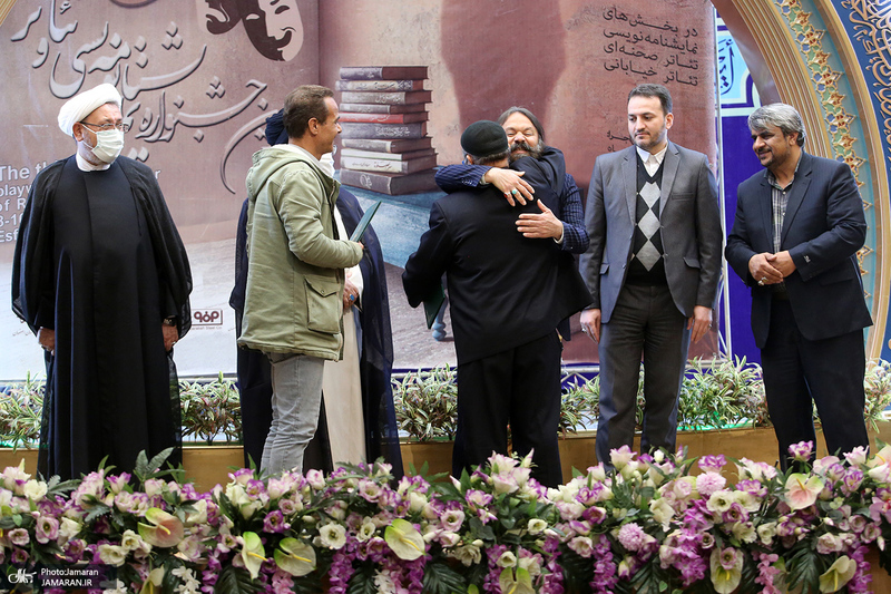 مراسم اختتامیه سومین جشنواره تئاتر و نمایشنامه نویسی روح الله