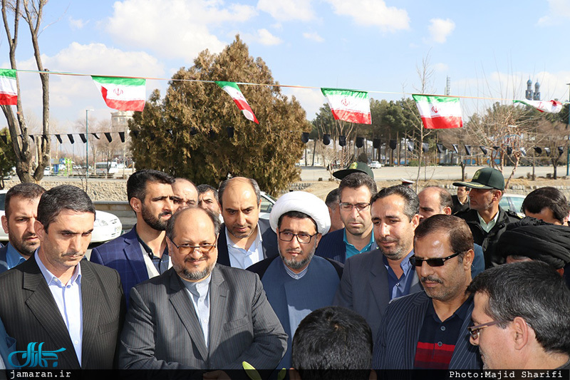 بازدید وزیر صنعت، معدن‎ و تجارت از بیت تاریخی امام در خمین