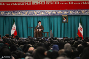 دیدار جمعی از رأی اولی‌ها و خانواده‌های شهدا با رهبر معظم انقلاب