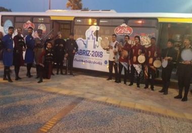 کاروان اتوبوسی سفیران گردشگری تبریز به سیرجان وارد شد