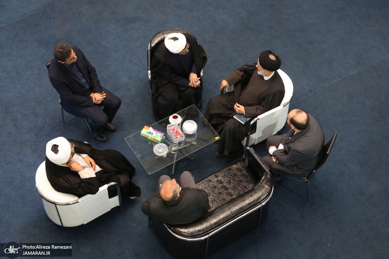 حضور حجت الاسلام و المسلمین علی کمساری در سی و ششمین نمایشگاه کتاب تهران