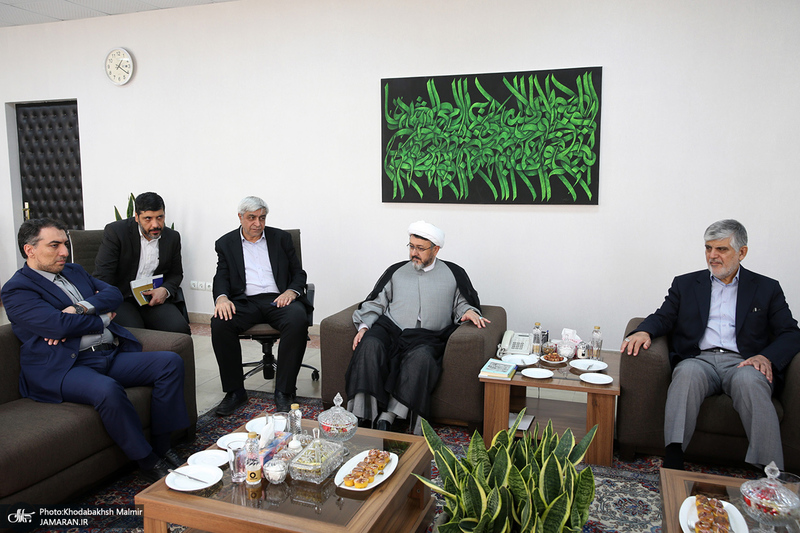 بازدید رئیس موسسه تنظیم و نشر آثار امام خمینی(س) از شرکت چاپ و نشر بانک ملی