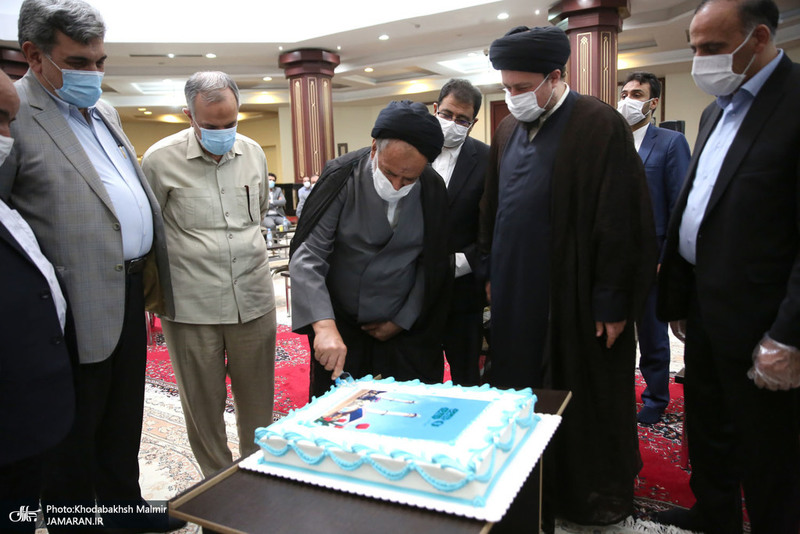 مراسم پنجاهمین سال تاسیس بهشت زهرا (س)‌ در حرم امام خمبنی