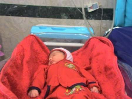 نوزاد پنج کیلو و 90 گرمی در بیمارستان حافظ شیراز متولد شد