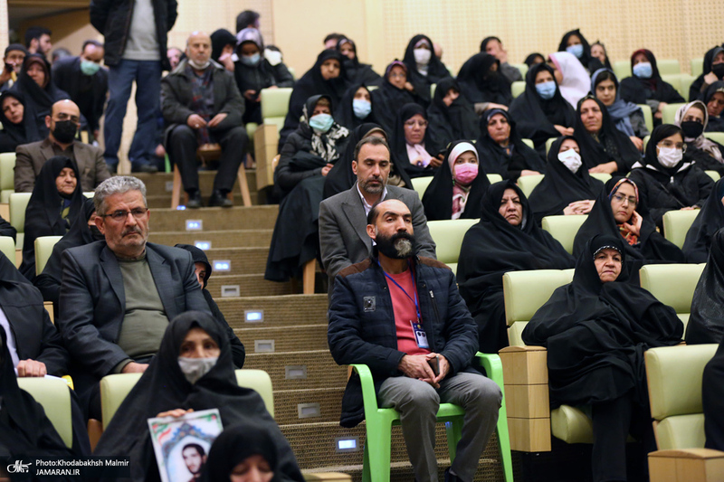 تجلیل از خانواده معظم شهدای خمین در بیت تاریخی امام خمینی