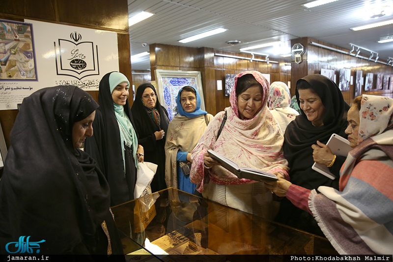 بازدید جمعی از شاعران پاکستانی از جماران