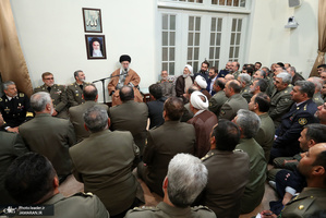 دیدار فرماندهان ارشد ارتش و جمعی از فرماندهان و کارکنان نیروی زمینی با فرمانده کل قوا