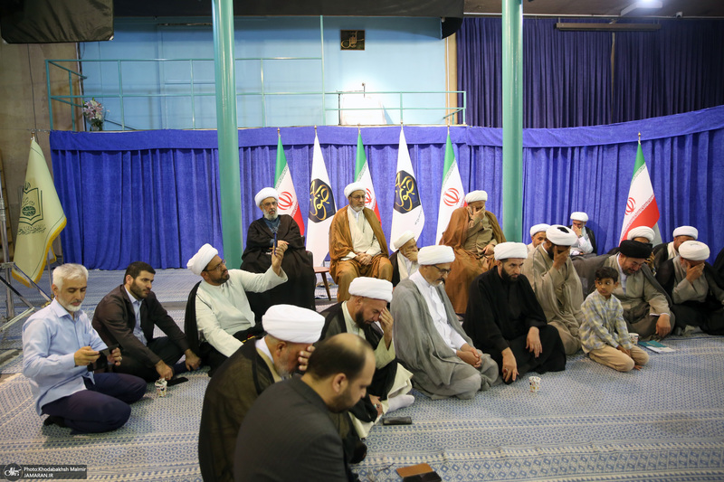 بازدید جمعی از علما کشور عراق از بیت امام خمینی (س)