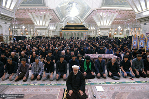 مراسم عزاداری ظهر عاشورا در حرم مطهر امام خمینی (س)