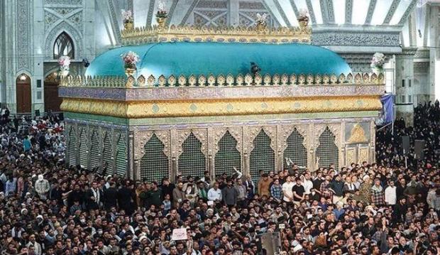 بدء مراسم الذکرى الـ36 لرحیل الامام الخمینی (رض)
