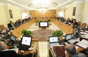 بسته حمایتی دولت از خانوارهای کم درآمد به تأیید هیئت وزیران رسید