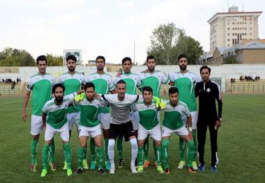 پاس همدان صدرنشین لیگ دسته 2 فوتبال کشور را گلباران کرد