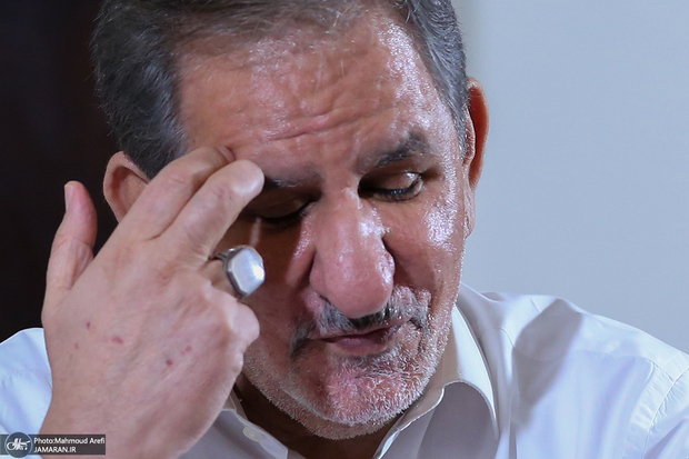جهانگیری: دولت در برابر انتقادات بردباری بیشتری نشان دهد