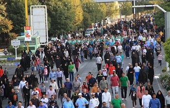 همایش پیاده روی خانوادگی در شهرک وحدت فردیس برگزارشد