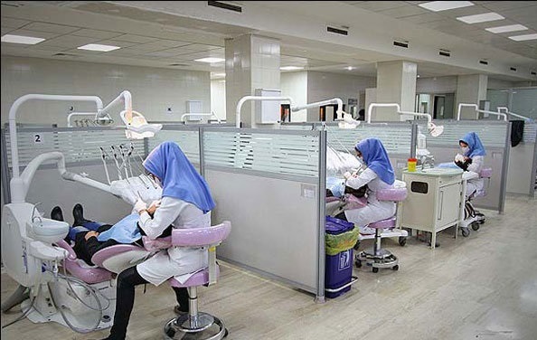 یک خبرگزاری: کارگران به تدریج بی‌دندان می‌شوند!