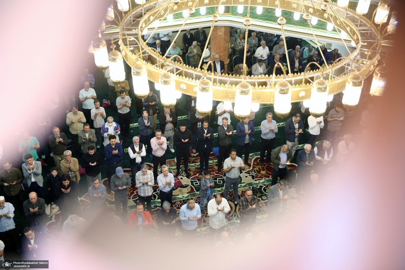 اقامه نماز عید سعید فطر در حسینیه شماره 2 جماران