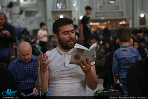 مراسم احیاء شب بیست و یکم ماه مبارک رمضان درحرم مطهر امام خمینی (س) 