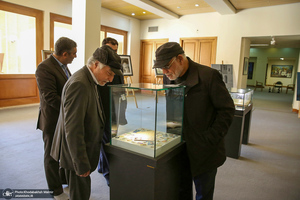 بازدید عضو مجمع تشخیص مصلحت نظام از رویدادهای فرهنگی و هنری بر آستان آفتاب