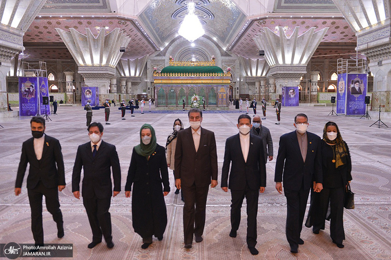 ادای احترام سفرای کشورهای عضو آلبا به مقام شامخ امام خمینی (س)