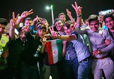 کم توجهی به نشاط ، منشاء بسیاری از آسیب های اجتماعی است