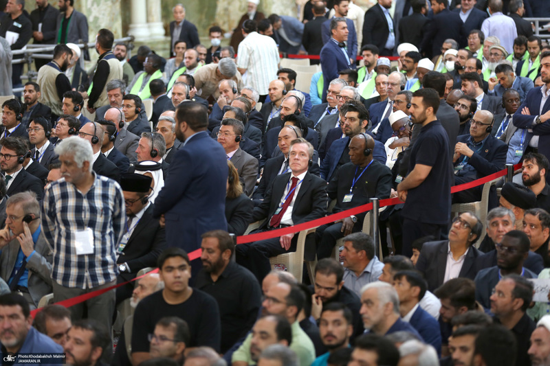 حضور شخصیت‌های سیاسی و مسئولان کشوری و لشکری در مراسم سالگرد ارتحال حضرت امام خمینی (س) -2