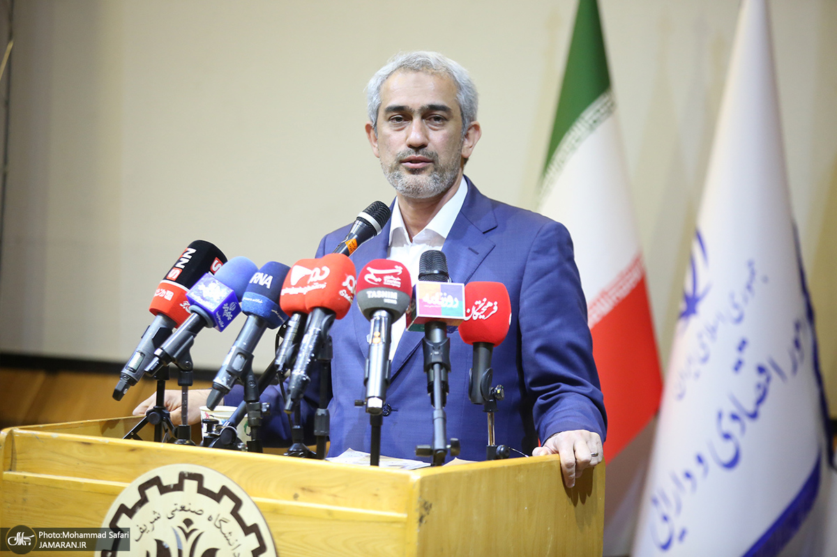 مدنی‌زاده: در طبقه منفی دو و حین جنگ، پروژه تعیین‌تکلیف بانک آینده تنها چند روز پس از آغاز مسئولیتم آغاز شد/ کنترل تورم بدون اصلاح ناترازی بانکی و بودجه ممکن نیست