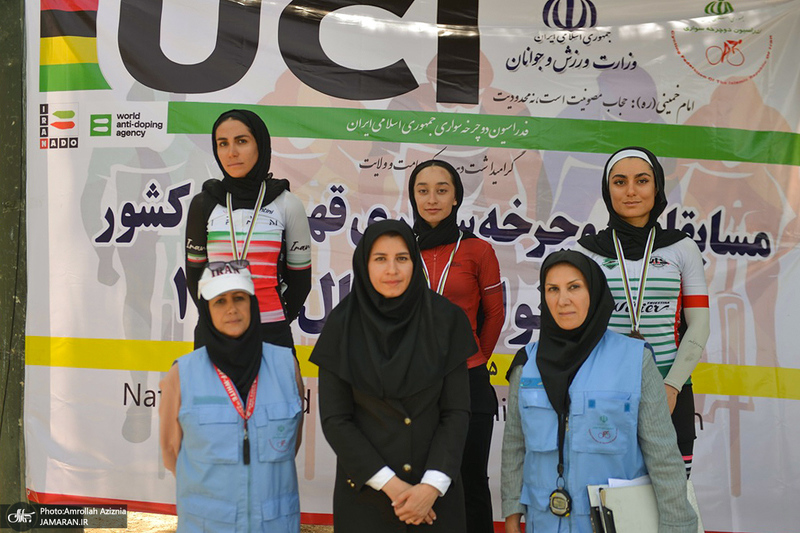 مسابقات  دوچرخه سواری قهرمانی کشور جاده بانوان در حرم مطهر امام خمینی(س)