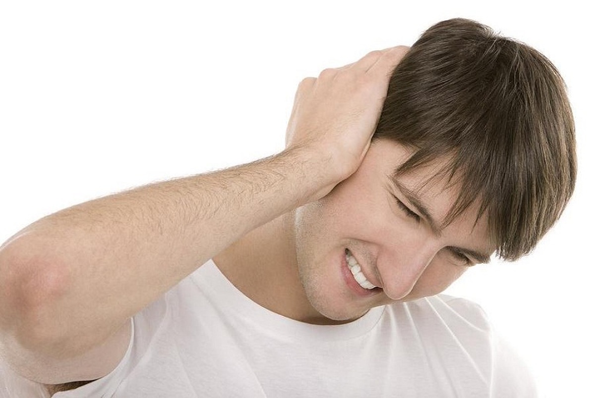 دلایل درد در گوش سمت راست چیست؟
