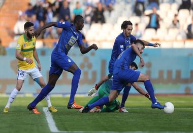 بلاتکلیفی ۴ بازیکن استقلال در آستانه داربی