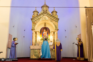 مراسم بزرگداشت امام خمینی(س) در کلیسای «سرکیس مقدس»