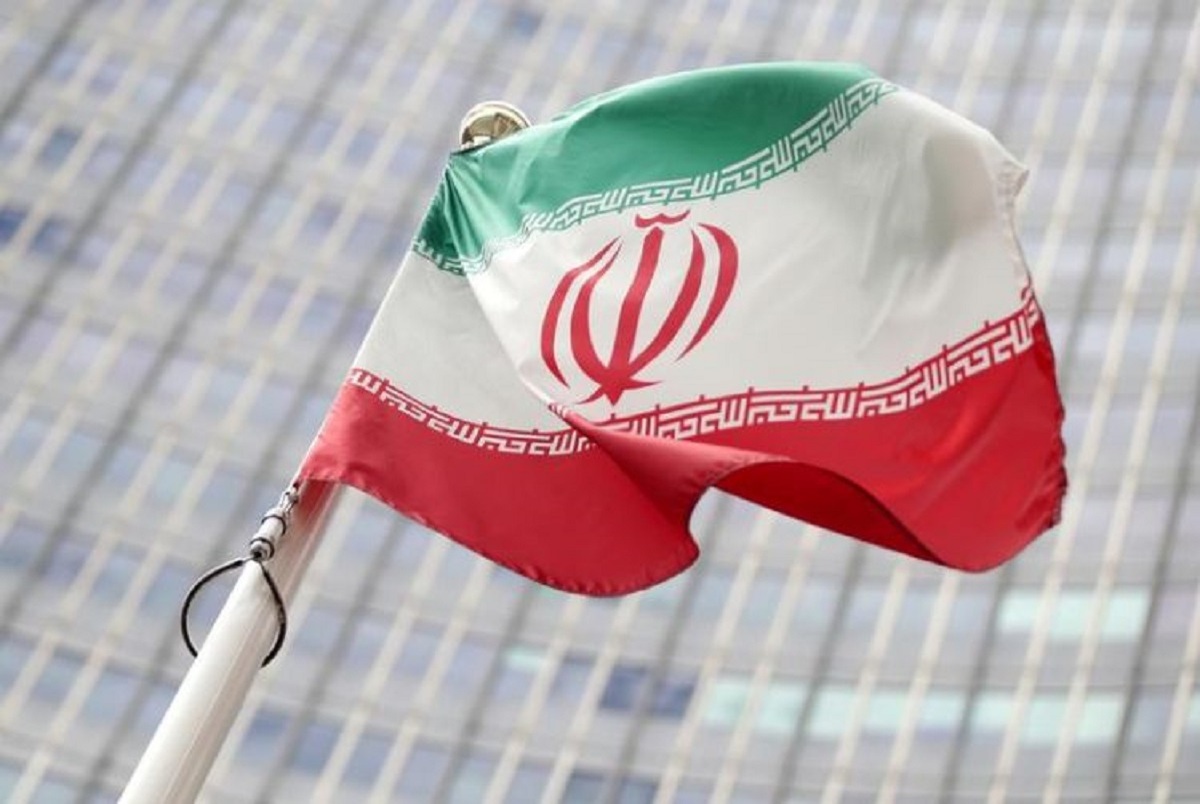 اهتزاز پرچم ایران در دهکده بازی های آسیایی+عکس