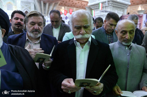 تجدید میثاق جمعی از قهرمانان ،پهلوانان و هنرمندان پیشکسوت با آرمان های حضرت امام(س)