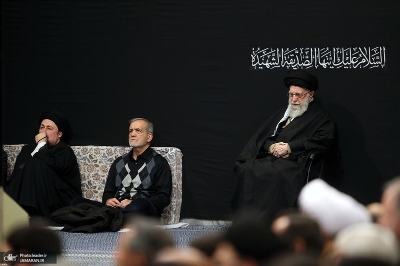 آخرین شب مراسم عزاداری شهادت حضرت فاطمه‌زهرا (س) در حسینیه امام خمینی