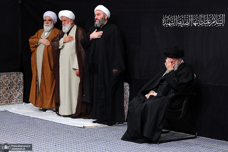 اولین شب مراسم عزاداری حضرت فاطمه‌زهرا (س) در حسینیه امام خمینی