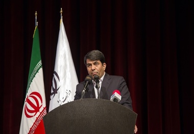 واحدهای صنعتی حامی کارگر تجلیل می‌شوند  برخورد با واحدهایی که کارگران عضو تشکل را اخراج کنند