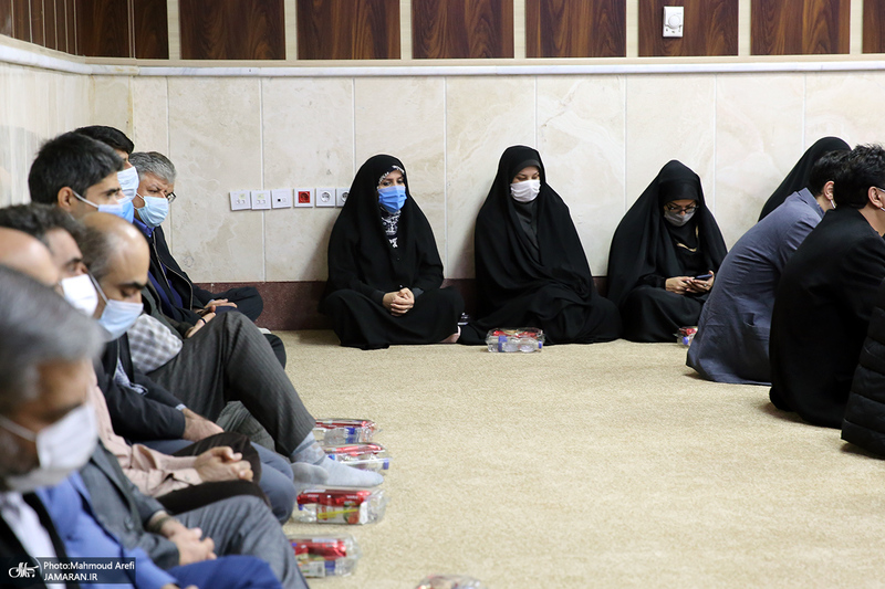 مراسم سالروز میلاد حضرت زهرا(س) و امام خمینی(ره) در موسسه تنظیم و نشر آثار امام(ره)