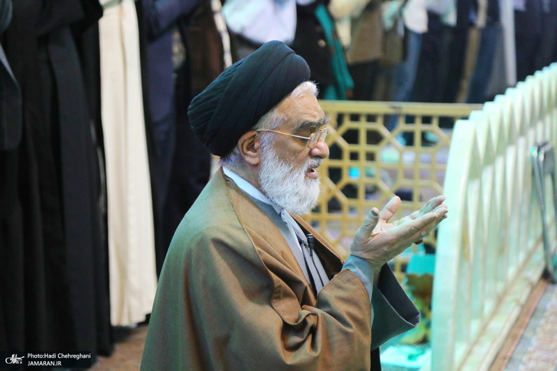 نماز عید سعید فطر در حرم مطهر حضرت معضومه (س)