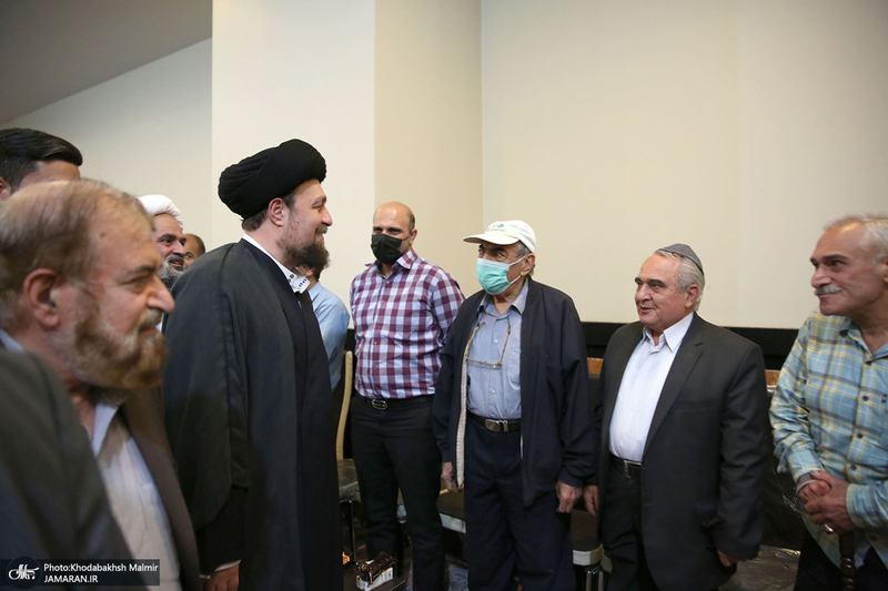 دیدار جمعی از نمایندگان پیروان ادیان الهی با سید حسن خمینی