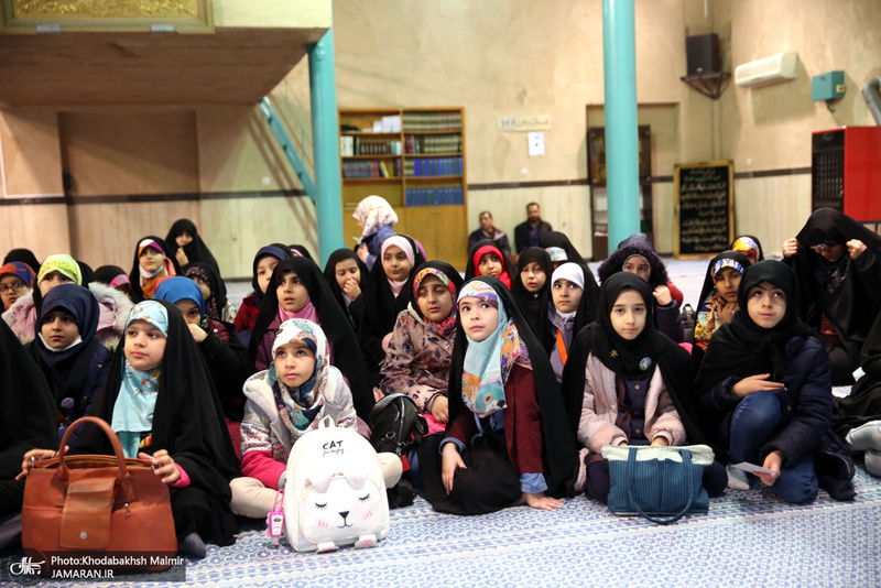 تجدید میثاق دانش آموزان موسسه فرهنگی شهید اسکندری با امام (س) در حسینیه جماران