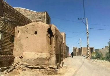 حجره ای قدیمی در محدوده مسجد جامع اردستان تخریب شد