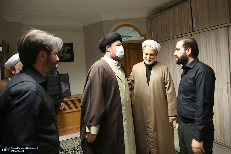 حضور سید حسن خمینی در منزل مرحوم آیت الله ری شهری (ره)
