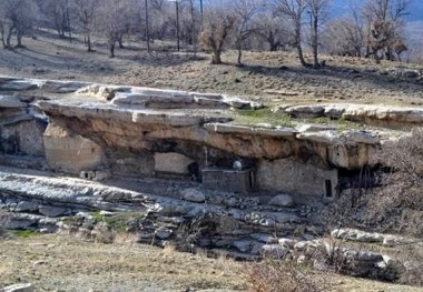 زندگی مردم یک روستای کهگیلویه و بویراحمد در دل سنگ‌ها+تصاویر