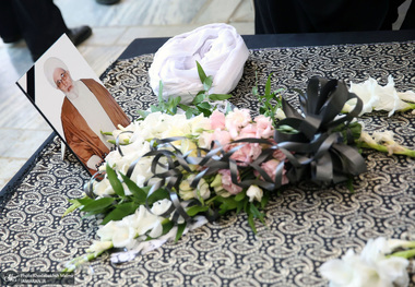 پیام تشکر بیت آیت الله اشرفی اصفهانی از شخصیت های بزرگ نظام و یادگار امام