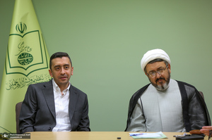 حضور رئیس موسسه تنظیم و نشر آثار امام خمینی (س) در جماران به مناسبت روز خبرنگار
