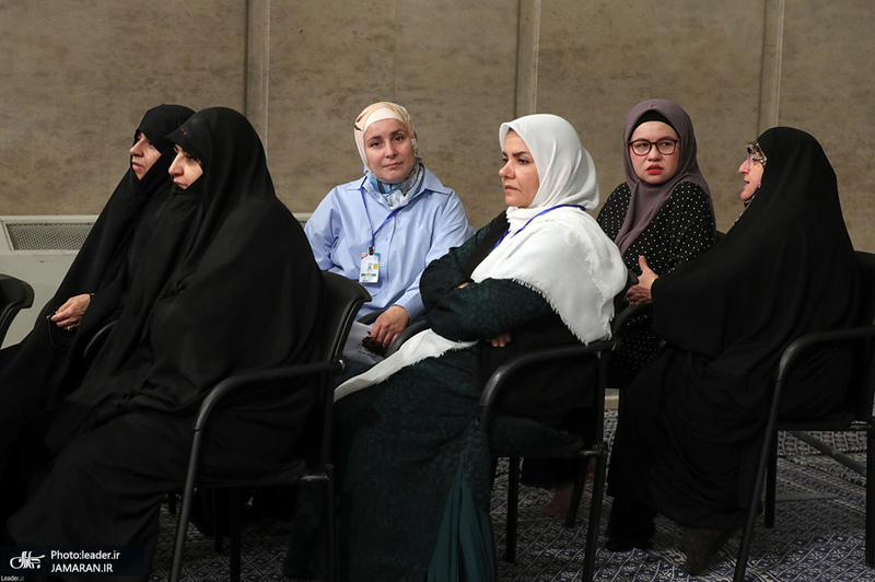 دیدار مسئولان نظام و مهمانان کنفرانس وحدت اسلامی با رهبر معظم انقلاب