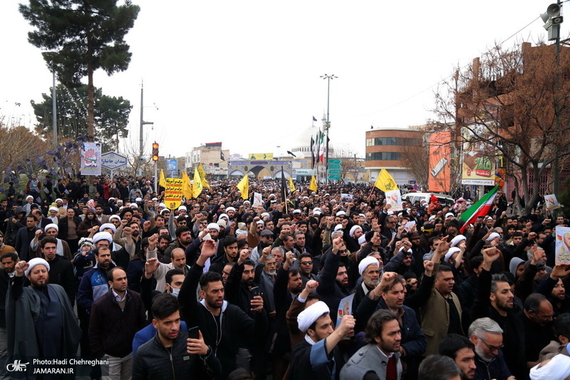 راهپیمایی مردم قم در محکومیت ترور سردار قاسم سلیمانی