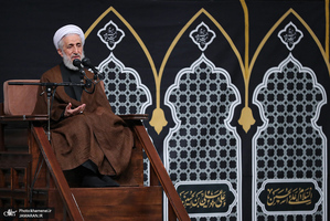 اولین شب مراسم عزاداری حضرت اباعبدالله الحسین (ع) در حسینیه امام خمینی